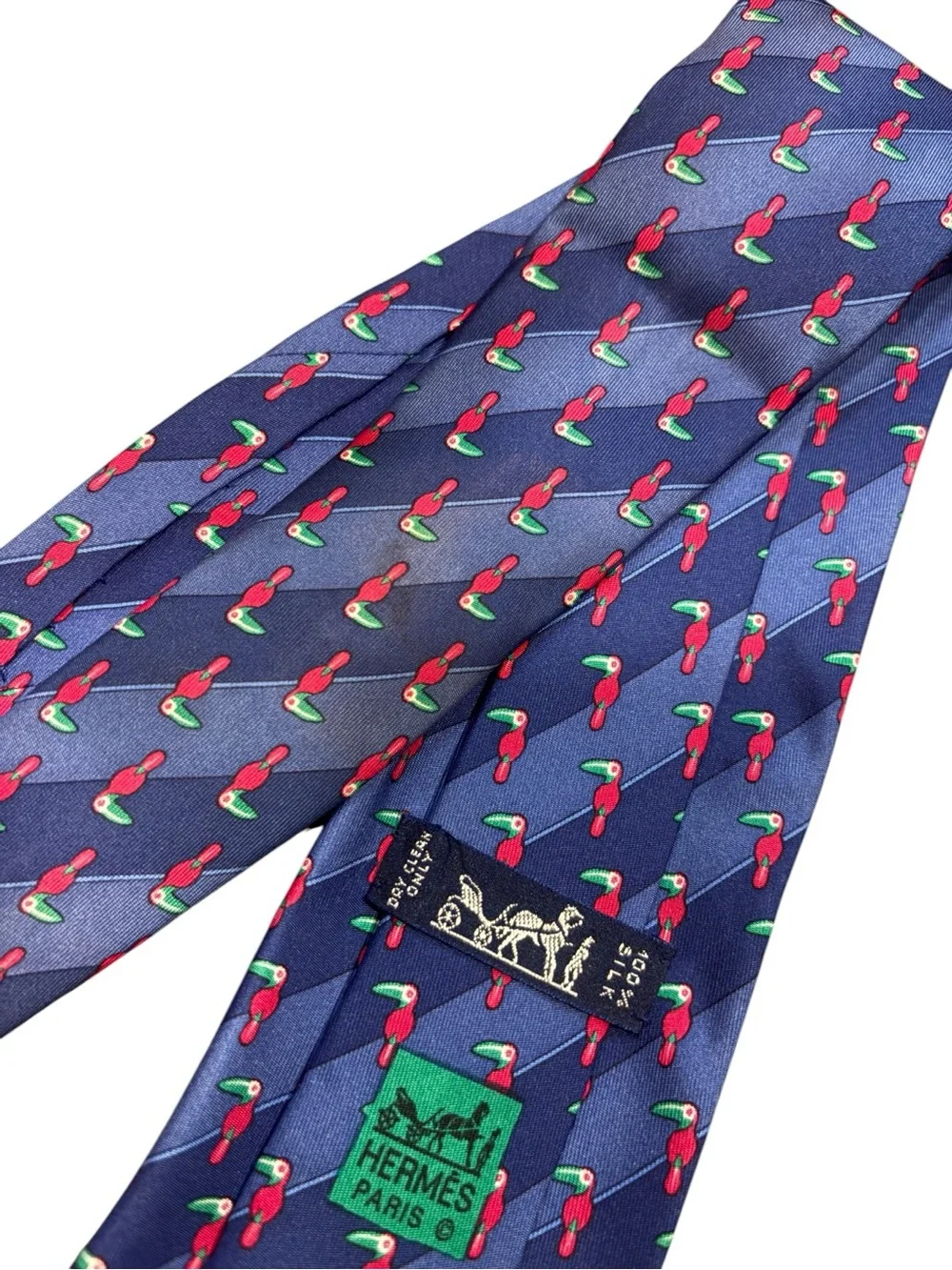 HERMÈS silk tie